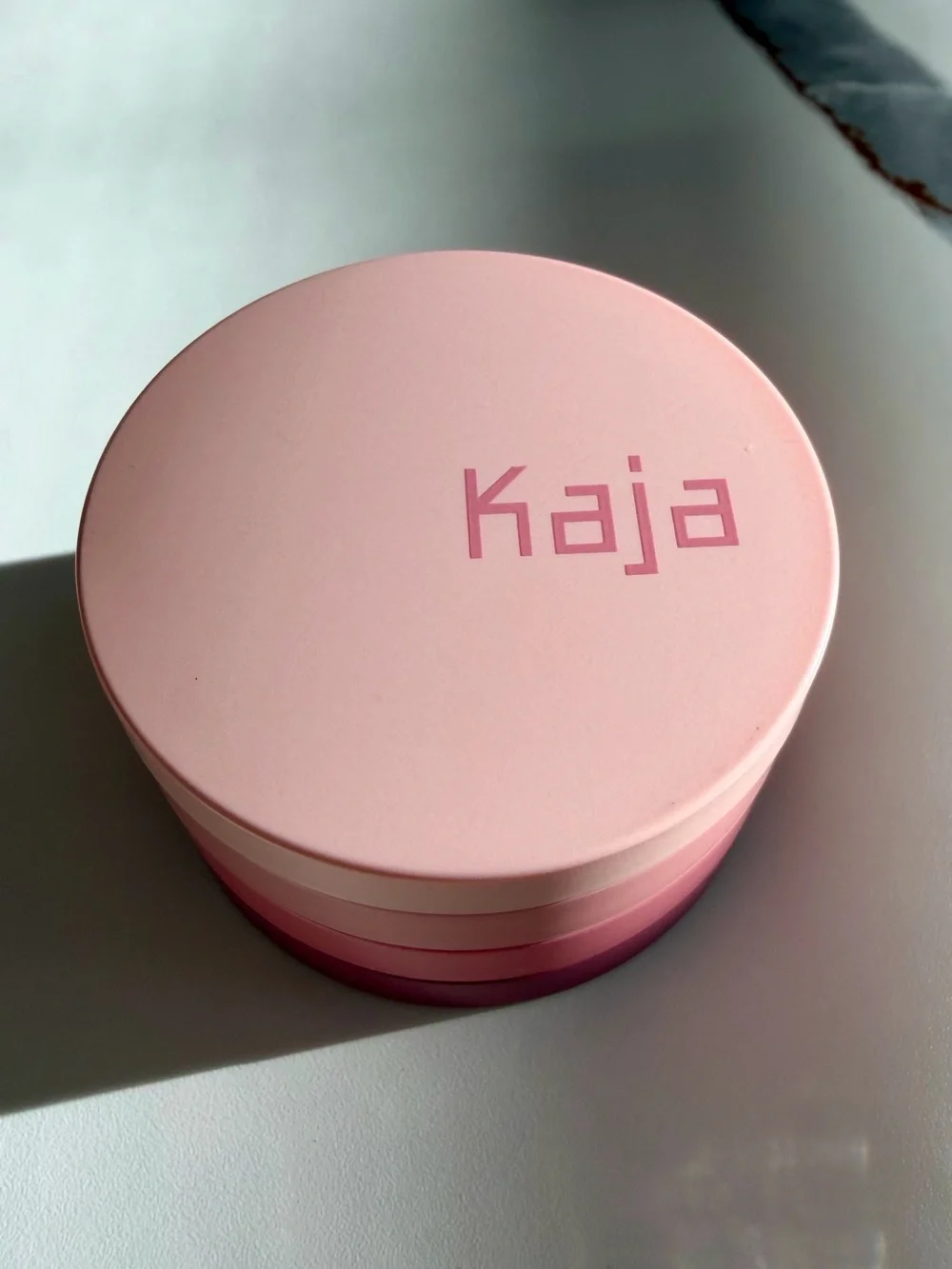 Kaja Beauty Bento Box Eyeshadow Trio- Glowing Guava NWOBox